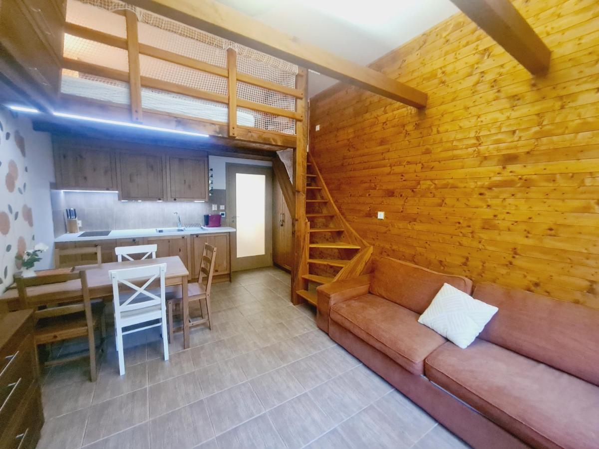 Апартаменти Cihlarka - Lisci Doupe 110 Пец под Снескоу Екстер'єр фото